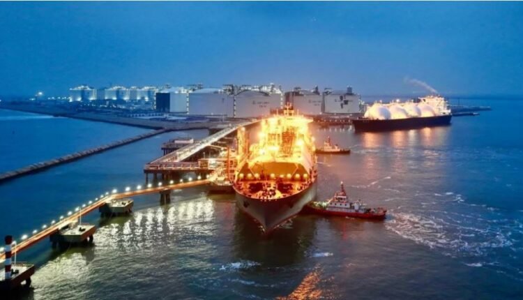 Σοκάρει-ο-economist:-Ετοιμαστείτε-για-ακρίβεια,-γρήγορα-ντους-και-πολύ-κρύο-–-Το-ρεύμα-θα-εκτιναχθεί-στα-ύψη-τον-χειμώνα