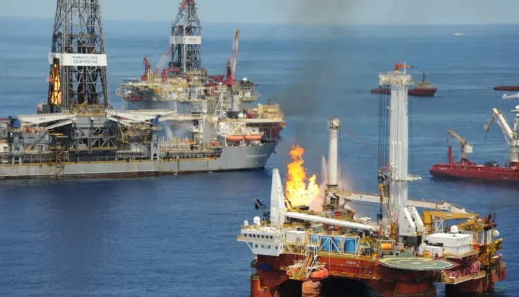 Οι-τιμές-του-πετρελαίου-αυξάνονται-απότομα-εν-μέσω-ενός-νέου-γύρου-κλιμάκωσης-στη-Μέση-Ανατολή