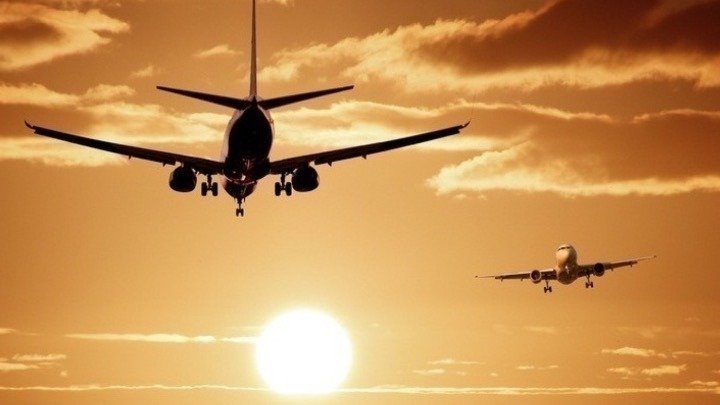 hae-emirates-airlines:-Απαγόρευση-βομβητών-και-φορητών-ασυρμάτων-μικρής-εμβέλειας-στη-διάρκεια-των-πτήσεων