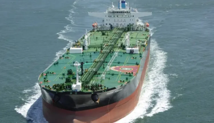 Η-Δύση-μίλησε-για-τις-συνέπειες-του-αποκλεισμού-των-στενών-του-Ορμούζ-από-το-Ιράν