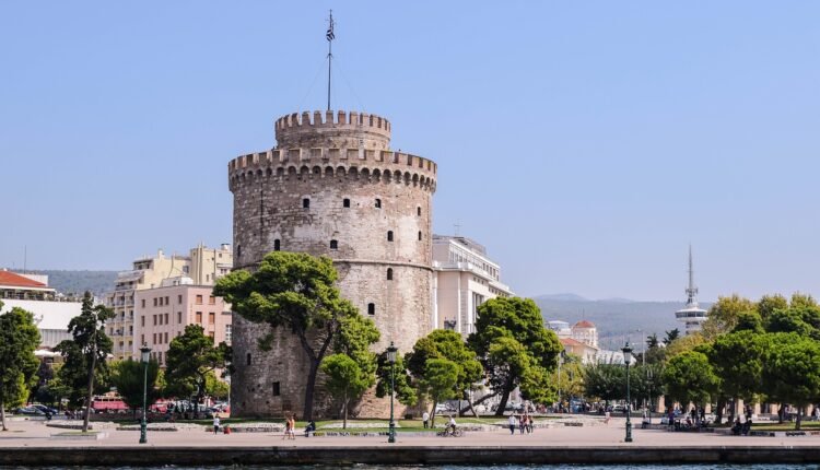 Υποχρεωτική-αργία-η-26η-Οκτωβρίου-στη-Θεσσαλονίκη-–-Σε-ποιες-περιοχές-θα-είναι-κλειστά-τα-καταστήματα