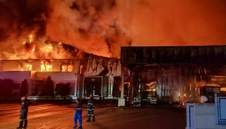 Λαμία:-Επιστρέφει-στην-«τροφοδοσία»-σχολείων-η-εταιρεία-που-δηλητηρίασε-63-μαθητές!