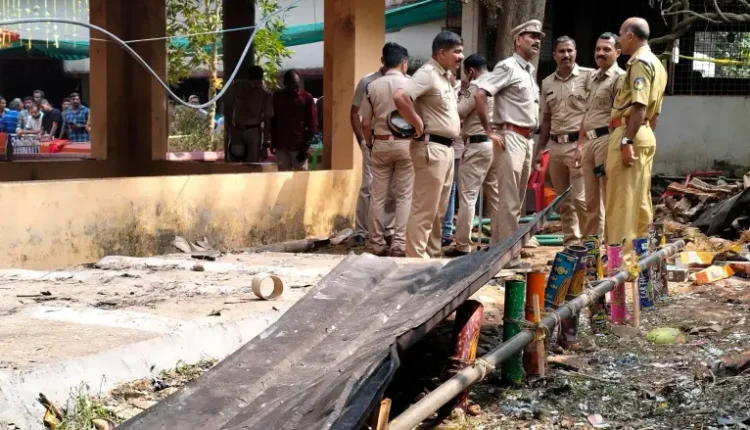 Τεράστια-έκρηξη-από-πυροτεχνήματα-στην-Ινδία-–-Τουλάχιστον-150-τραυματίες