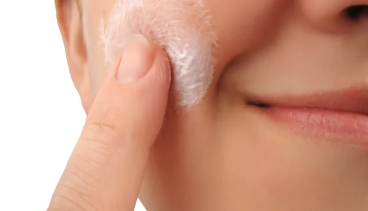 Ομορφιά:-Πώς-φεύγει-η-κοκκινίλα-στην-περιοχή-της-ακμής…(6:20-–-Α’-πρωϊνή-Ζώνη-6:00-–-6:30)