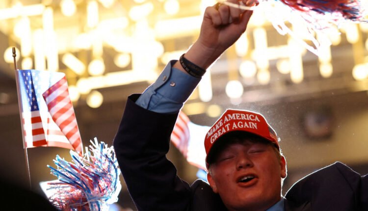 Αμερικανικές-εκλογές:-Ο-Τραμπ-συγκεντρώνει-246-εκλέκτορες-έναντι-187-της-Χάρις