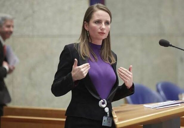 Ολλανδή-υπουργός-Υγείας:-«Ο-covid-19-ήταν-μια-στρατιωτική-επιχείρηση-–-Λαμβάναμε-εντολές-από-το-ΝΑΤΟ»