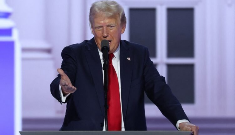 Ο-Ν.Τραμπ-«ξηλώνει»-94-εκτελεστικά-διατάγματα-για-μετανάστευση-και-οικονομία-της-κυβέρνησης-Μπάιντεν!