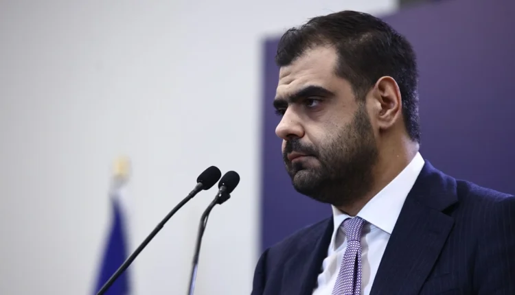 Τώρα-ο-κυβερνητικός-εκπρόσωπος-Παύλος-Μαρινάκης-εμφανίζεται…-αγανακτισμένος-με-την-επιβολή-της-woke-ατζέντας