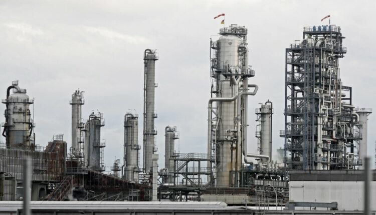 Περιβαλλοντικά-Νέα:-Η-shell-ανατρέπει-ιστορική-απόφαση-για-μείωση-των-εκπομπών-άνθρακα…(6:55-–-Β’-πρωϊνή-Ζώνη-6:45-7:15)