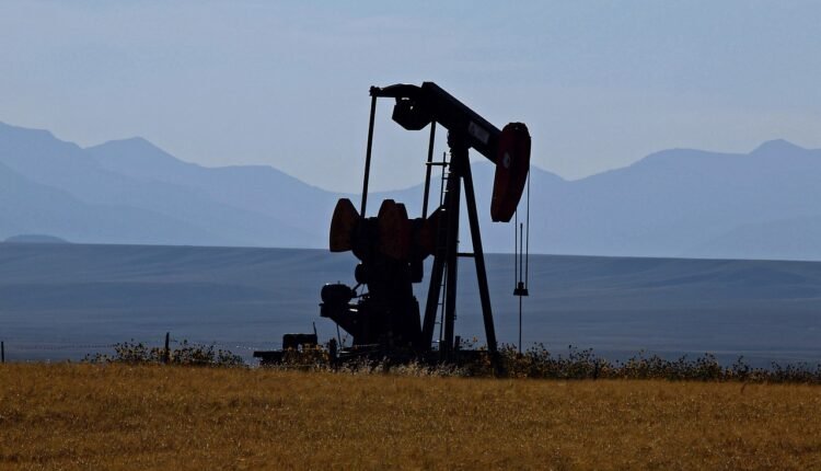 Πετρέλαιο:-Σενάρια-για-κατάρρευση-της-τιμής-–-Μέχρι-και-40-δολάρια-βλέπουν-οι-αναλυτές