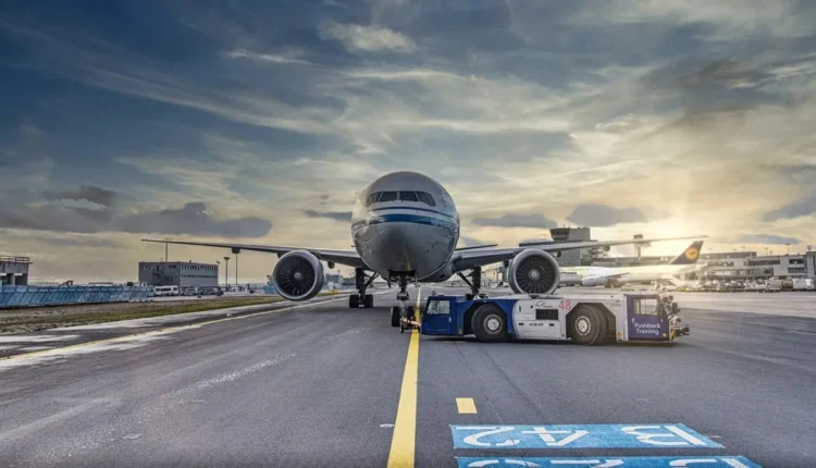 Συναγερμός-στο-Ντάλας:-Αεροπλάνο-δέχθηκε-πυρά-λίγο-πριν-την-απογείωση