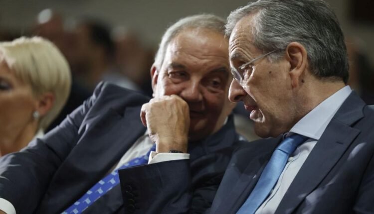 Στον-Καραμανλή-στρέφονται-τα-βλέμματα:-Θα-ασπαστεί-τους-«κεραυνούς»-Σαμαρά-κατά-της-κυβέρνησης-ή-θα-κρατήσει-αποστάσεις;