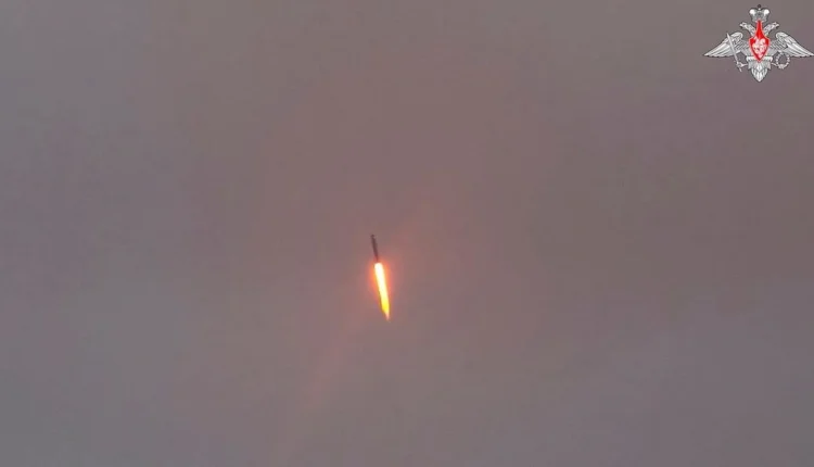 Ραγδαίες-εξελίξεις:-Η-Ρωσία-εκτόξευσε-διηπειρωτικό-βαλλιστικό-πύραυλο-κατά-της-Ουκρανίας
