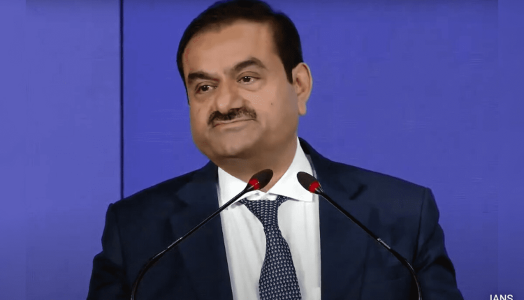 Οι-ΗΠΑ-κατηγορούν-τον-gautam-adani-της-Ινδίας-για-απάτη