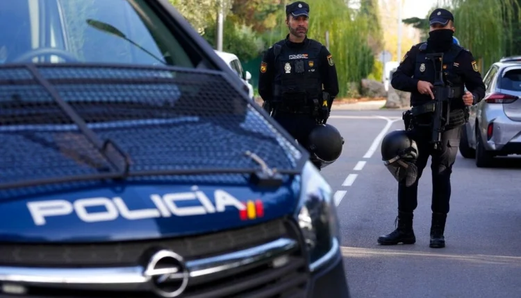 Ισπανία:-Εξαρθρώθηκε-συμμορία-που-στρατολογούσε-ανήλικους-ως-πληρωμένους-δολοφόνους