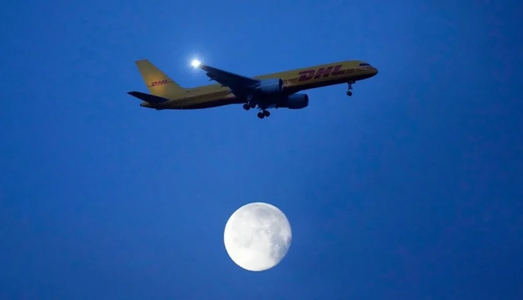 Ένας-νεκρός-από-πτώση-αεροσκάφους-στη-Λιθουανία-–-Έπεσε-πάνω-σε-σπίτι