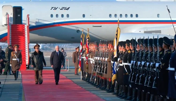 Στη-Βόρεια-Κορέα-ο-Ρώσος-υπουργός-Άμυνας-–-Στο-επίκεντρο-η-συνεργασία-στην-Ουκρανία