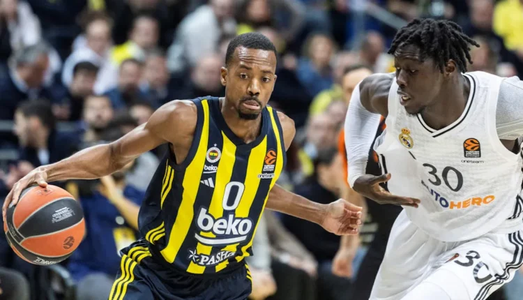 Ευρωλίγκα:-Νίκη-κορυφής-για-Φενέρ,-μάχη-για-την-τετράδα-ο-Ερυθρός-Αστέρας