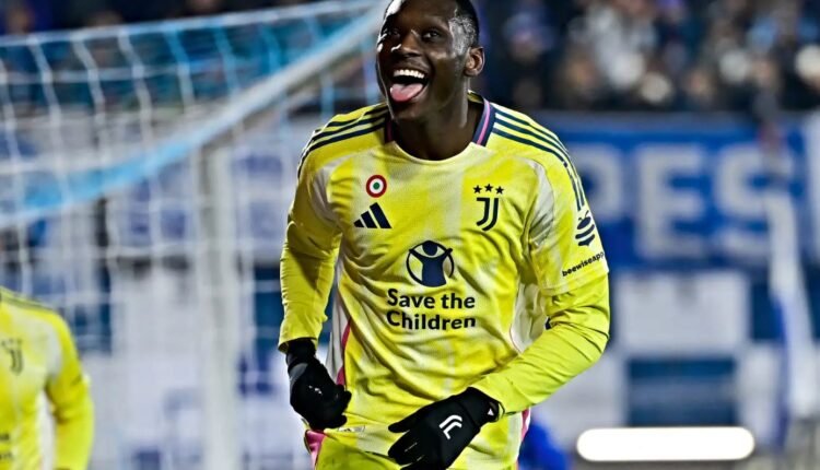 serie-a:-Έφυγε-με-το-διπλό-από-το-Κόμο-η-Γιουβέντους