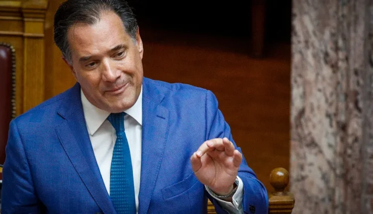 Ο-Άδωνις-Γεωργιάδης-κατά-την-συζήτηση-της-πρότασης-δυσπιστίας