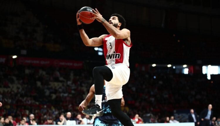 Ολυμπιακός:-Άνετη-νίκη-του-επί-του-Κολοσσού-και-συνέχεια-στους-εορτασμούς