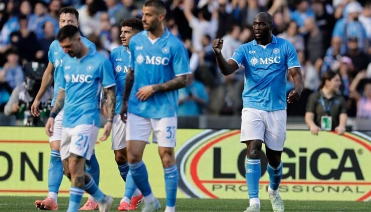 serie-a:-Νίκησε-τη-Φιορεντίνα-η-Νάπολι-και-συνεχίζει-να-“κυνηγάει”-την-Ίντερ