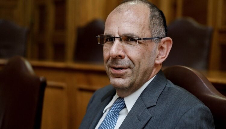 Στήριξη-και-Ανάγκη-Προστασίας-των-Κοινοτήτων-στη-Συρία-–-Τηλεφωνική-Επικοινωνία-Γεραπετρίτη-με-τον-Πατριάρχη-Αντιοχείας