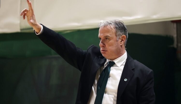 Μπάσκετ-γυναικών:-Παραιτήθηκε-ο-Σίμος-από-τον-Παναθηναϊκό,-προ-των-πυλών-η-Ερντέμ