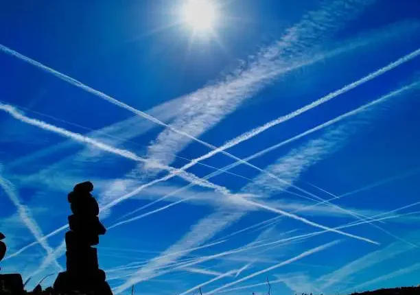 Αεροψεκασμοί-(chemtrails)