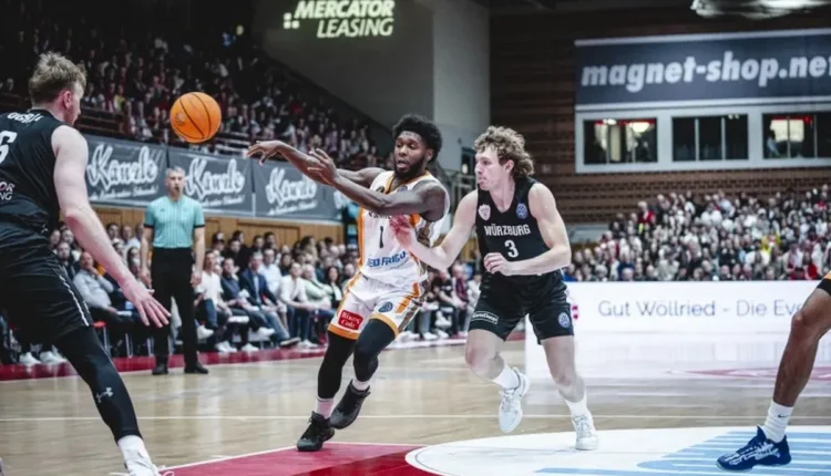 bcl:-Μυθικός-Γουόκερ-στην-νίκη-του-Προμηθέα-επί-της-Βίρτσμπουργκ-στην-παράταση