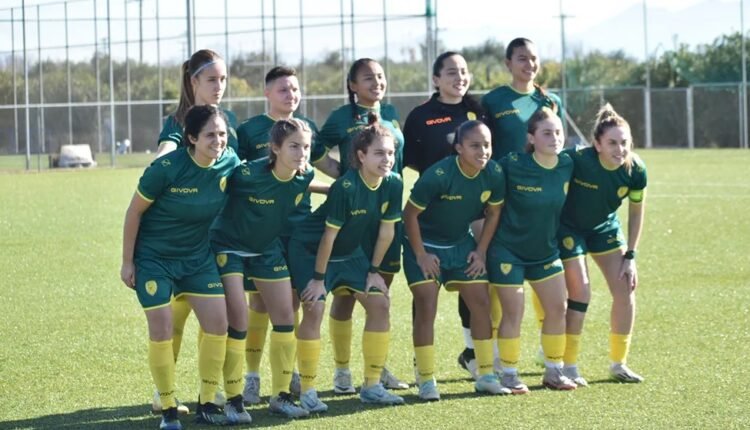 Ποδόσφαιρο-Γυναικών:-Δεν-μπόρεσε-ο-Παναιτωλικός-απέναντι-στον-Βόλο-2004