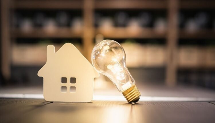 Μείωση-στα-τιμολόγια-ρεύματος:-Ανάσα-για-χιλιάδες-νοικοκυριά-από-τον-Απρίλιο