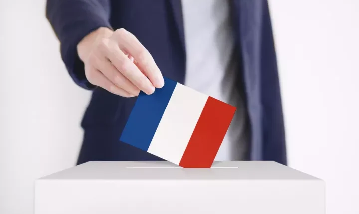 Η-Γαλλία-Διαλύει-Ακτιβιστικές-Ομάδες-Εν-όψει-Εκλογών-–-Πολιτική-Αντιπαράθεση-και-Κατηγορίες-για-Ισλαμοφοβία