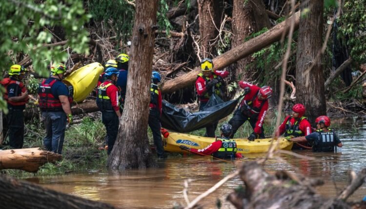 Ανείπωτη-τραγωδία-στο-Τέξας:-Ξεπέρασαν-τους-100-οι-νεκροί-στις-φονικές-πλημμύρες