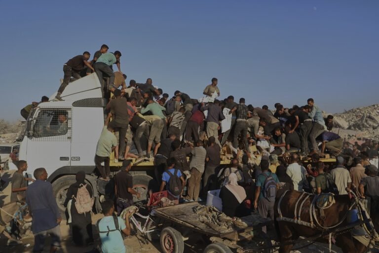 Γάζα:-Είκοσι-νεκροί-από-ανατροπή-φορτηγού-με-τρόφιμα-μέσα-σε-πλήθος