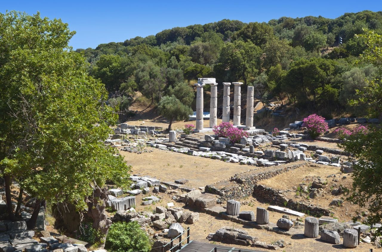 ΥΠΠΟ:-Αποκατάσταση-του-Ιερού-των-Μεγάλων-Θεών,-στη-Σαμοθράκη