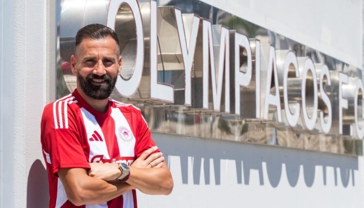 Ολυμπιακός:-Επέστρεψε-ο-Δημήτρης-Σιόβας