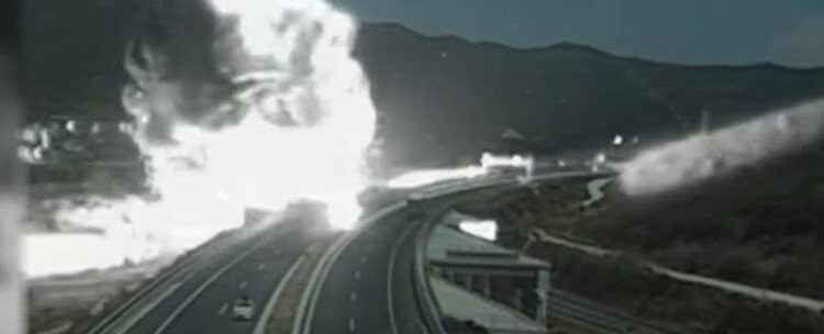 Πυροσβεστική-για-Τέμπη:-Χωρίς-ίχνη-καύσης-η-δεύτερη-καμπίνα-της-εμπορικής-αμαξοστοιχίας