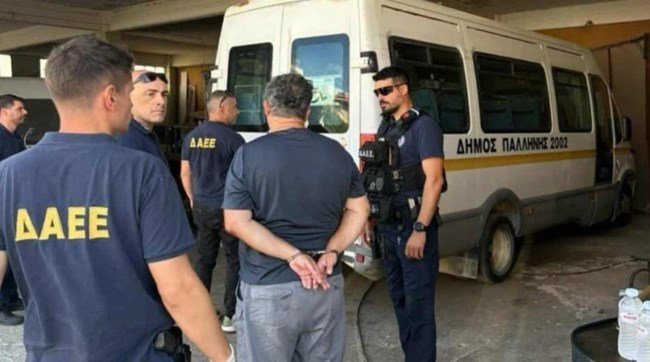 Προφυλακιστέος-ο-δημοτικός-υπάλληλος-που-κατηγορείται-για-εμπρησμούς-στην-Παλλήνη