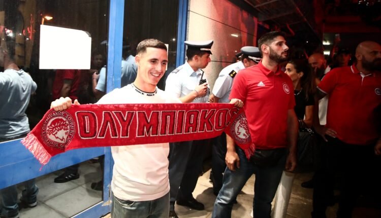 Ολυμπιακός:-Έφτασε-στην-Αθήνα-ο-Ντανιέλ-Ποντένσε