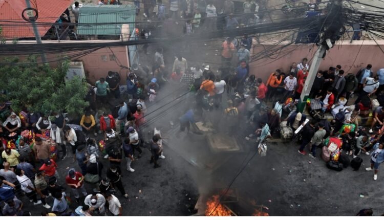Νεπάλ:-Τουλάχιστον-51-άνθρωποι-σκοτώθηκαν-στις-ταραχές-–-12.500-φυλακισμένοι-δραπέτευσαν