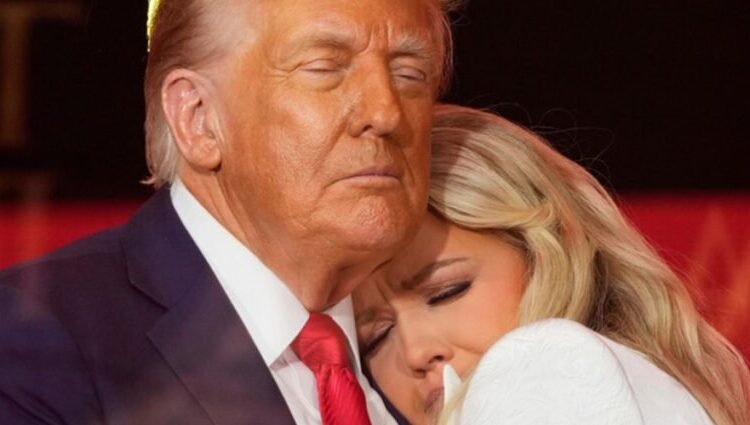 Ο-nτ.-Τραμπ-απέτισε-φόρο-τιμής-στον-δολοφονημένο-ακτιβιστή-Τσάρλι-Κερκ