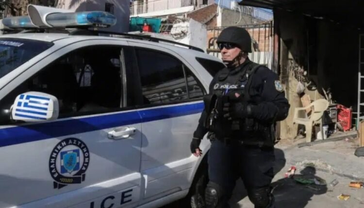 Κακουργηματική-δίωξη-στους-13-Τούρκους-για-το-οπλοστάσιο-που-μετέφεραν