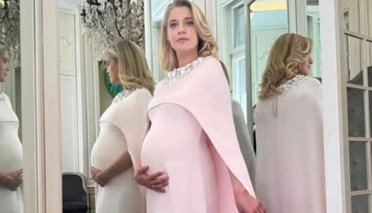 Τζένη-Θεωνά:-Αποκαλύπτει-τον-νονό-του-νεογέννητου-γιου-της