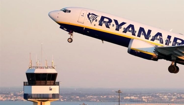 Βρετανία:-Αεροσκάφος-της-ryanair-προσγειώθηκε-στο-Μάντσεστερ-με-καύσιμα-για-μόλις-6′-πτήσης