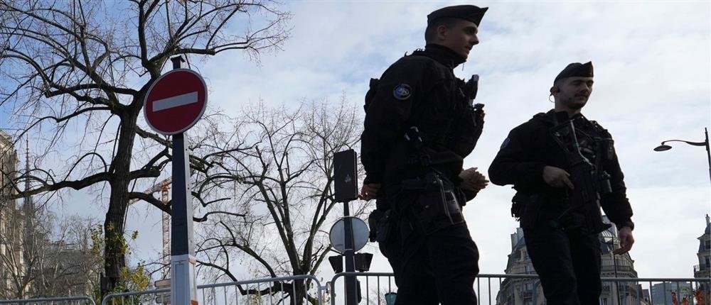 Γαλλία:-Αυτοκίνητο-έπεσε-πάνω-σε-πεζούς-–-Ο-οδηγός-φώναζε-Αλάχ-Ακμπάρ