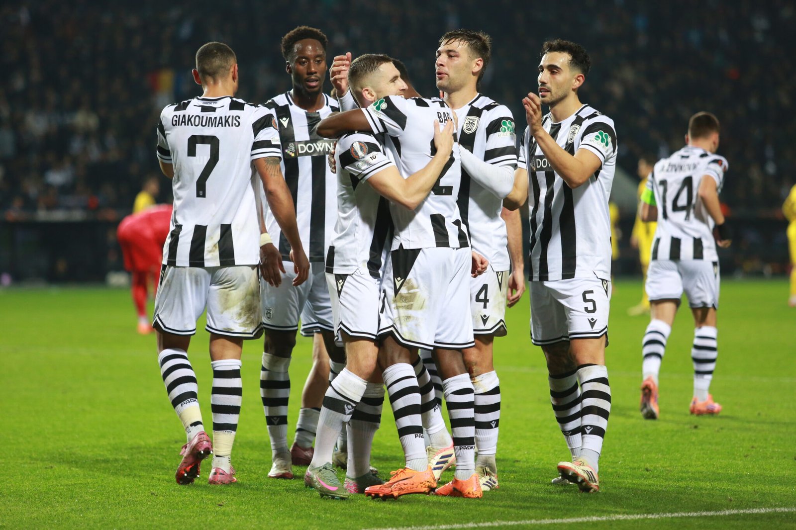 ΠΑΟΚ:-Πάτησε-με-“4άρα”-τη-Γιουνγκ-Μπόις