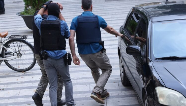 Κρήτη:-Προσωρινά-κρατούμενα,-τα-τρία-αδέλφια-για-το-μακελειό-στα-Βορίζια