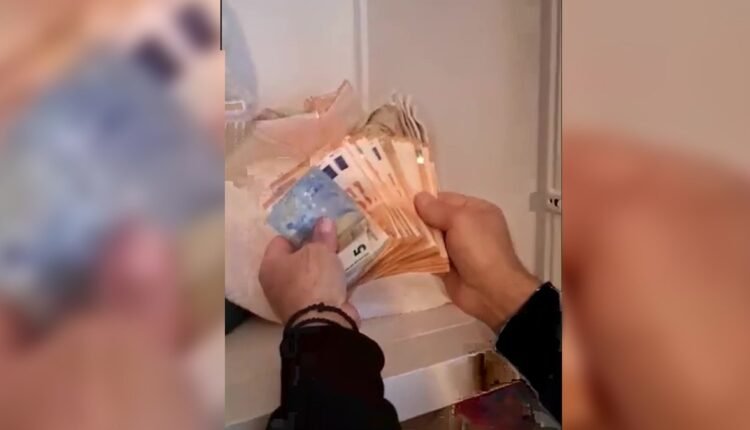 Μαϊμού-κλοπές-αυτοκινήτων-για-να-εισπράττουν-τις-αποζημιώσεις