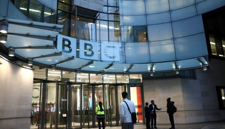 Δεν-αφήνει-ο-Τραμπ-το-θέμα-bbc:-Θα-κάνει-αγωγή-έως-5-δισ.-δολάρια